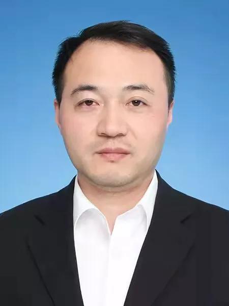 隨著人工智能和區(qū)塊鏈的快速發(fā)展，金融公司的現(xiàn)代化之路的挑戰(zhàn)與機遇