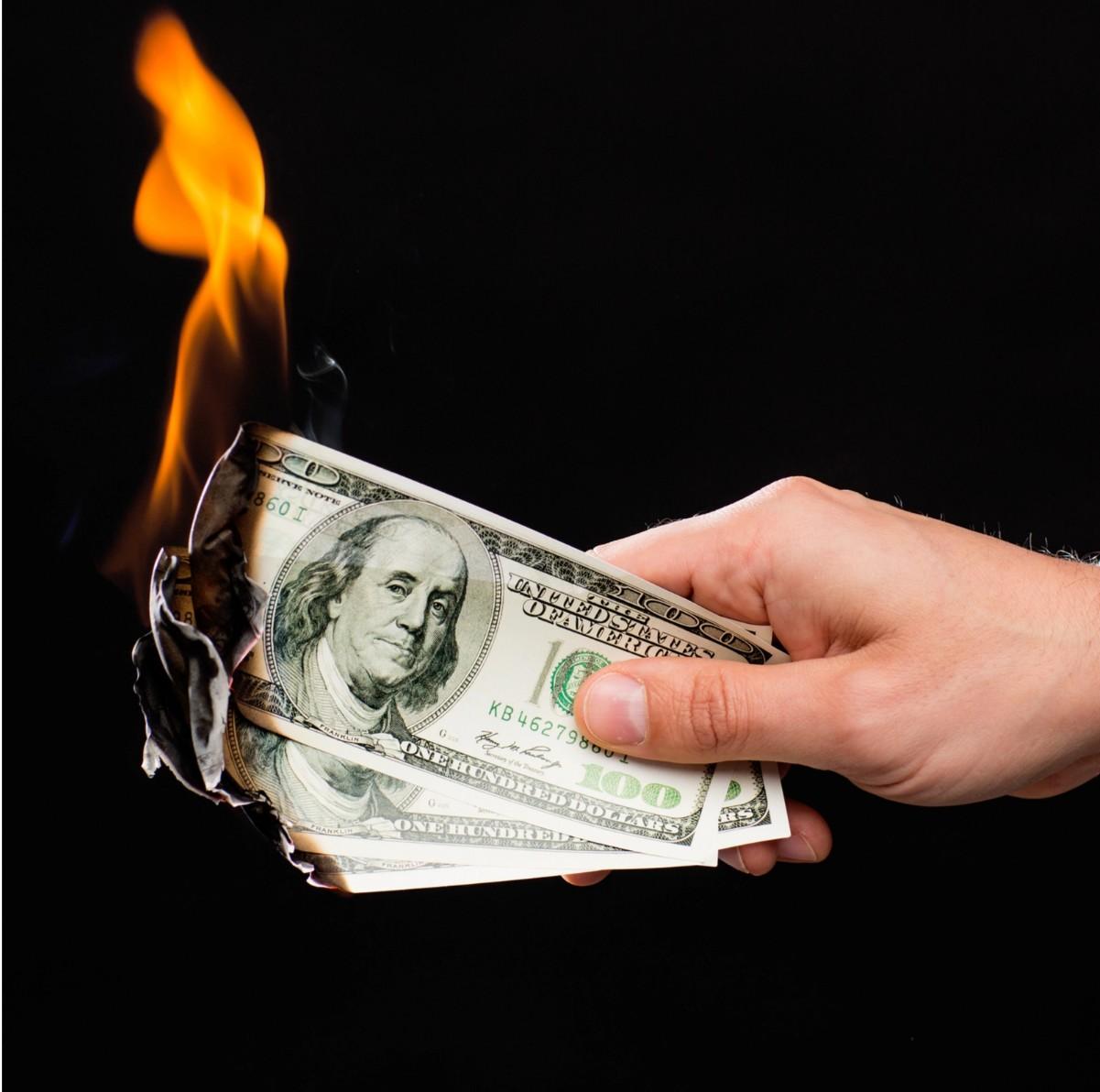 比特幣賭局，Strategy股價跳水，清算傳聞是真是假？