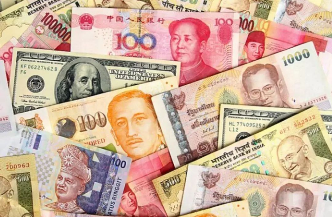 XRP與索拉納：2025年哪個(gè)山寨幣是更好的10萬(wàn)美元賭注？